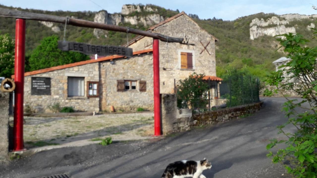 Les Tremieres Bed & Breakfast Saint-Paul-des-Fonts Exterior photo
